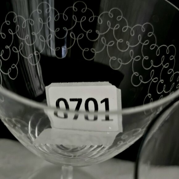 4 Mismatched Vintage Wine Glassware Collection etched mixed cocktail glasses - Picture 9 of 10